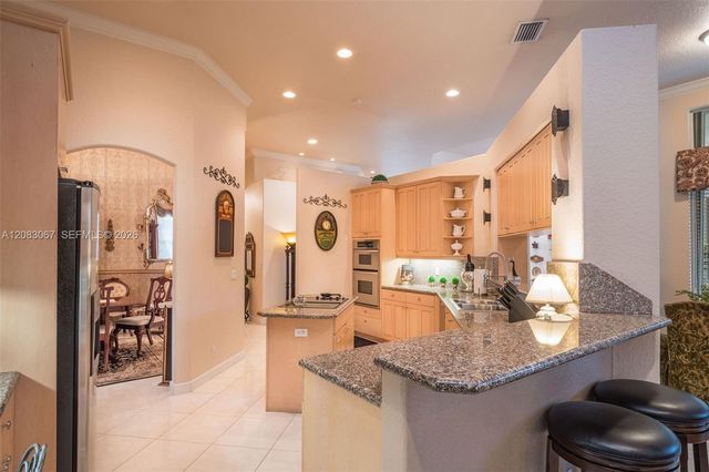 2552 Jardin Lane, Weston, FL 33327