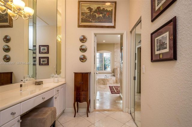 2552 Jardin Lane, Weston, FL 33327