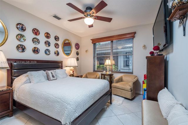 2552 Jardin Lane, Weston, FL 33327