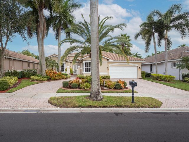 2552 Jardin Lane, Weston, FL 33327