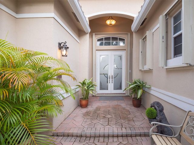2552 Jardin Lane, Weston, FL 33327