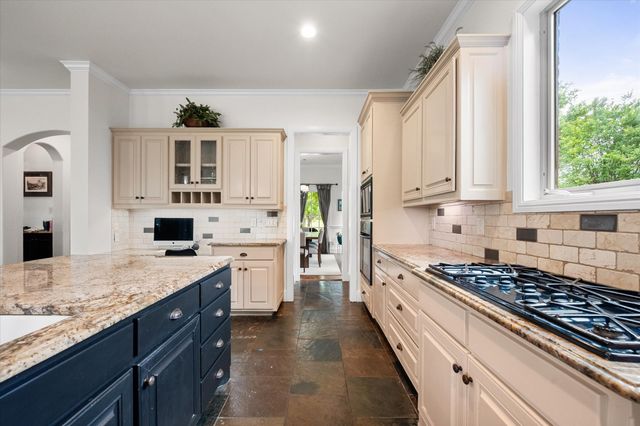 2003 WELLINGTON, Mansfield, TX 76063