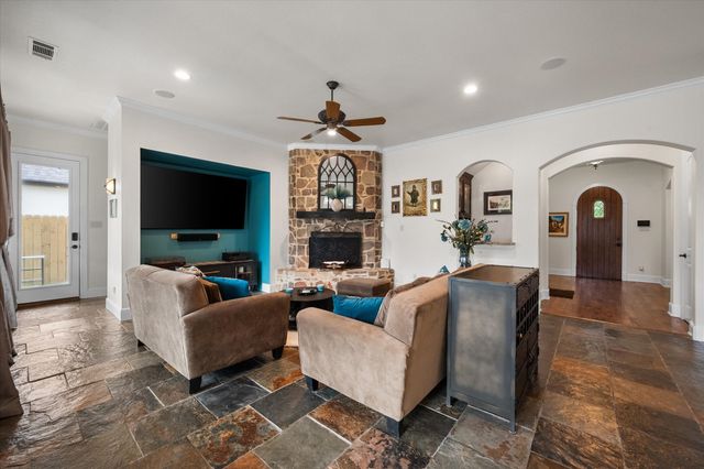 2003 WELLINGTON, Mansfield, TX 76063