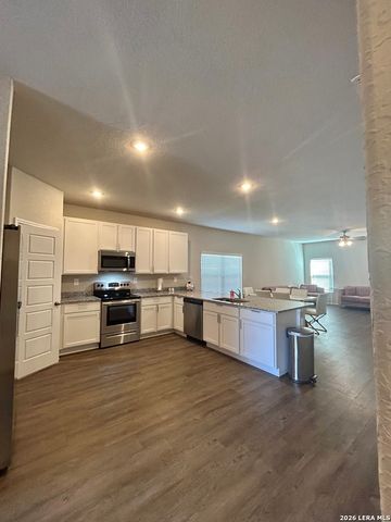 19906 E Lonesome Dove, Lytle, TX 78052