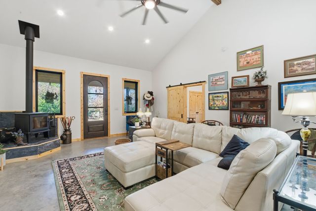 114 Bear Cat Court, Alvord, TX 76225