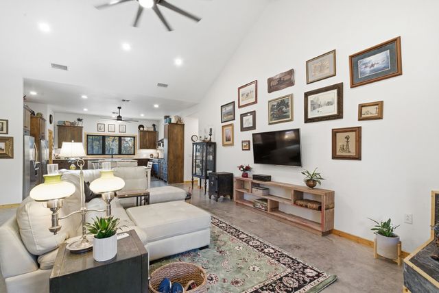 114 Bear Cat Court, Alvord, TX 76225