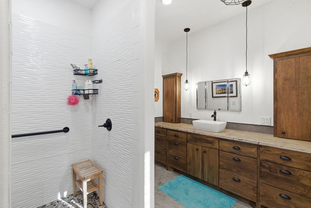 114 Bear Cat Court, Alvord, TX 76225