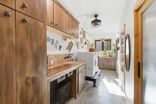 114 Bear Cat Court, Alvord, TX 76225