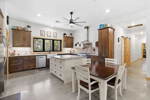 114 Bear Cat Court, Alvord, TX 76225