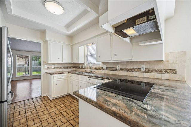 1903 Mustang Springs Drive, Missouri City, TX 77459