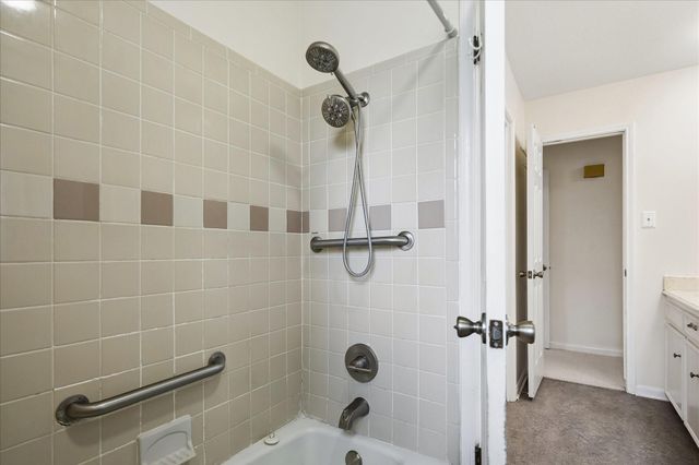 1903 Mustang Springs Drive, Missouri City, TX 77459