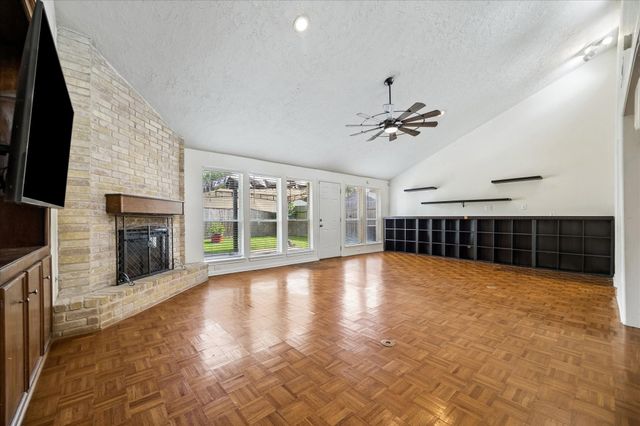 1903 Mustang Springs Drive, Missouri City, TX 77459