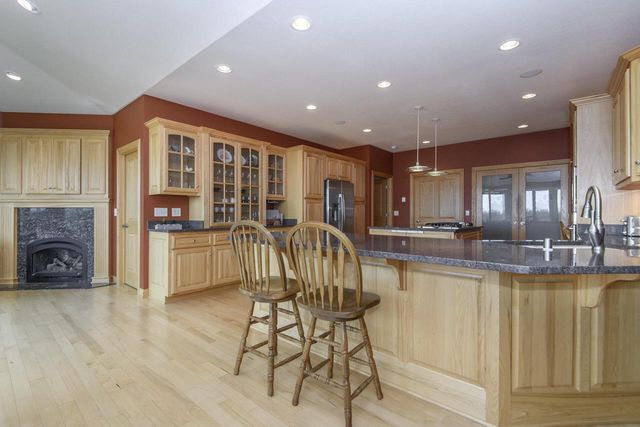 S103W22145 Kelsey AVENUE, Big Bend, WI 53103