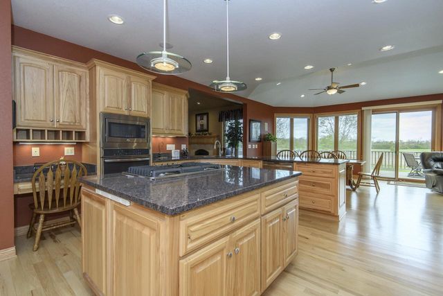 S103W22145 Kelsey AVENUE, Big Bend, WI 53103