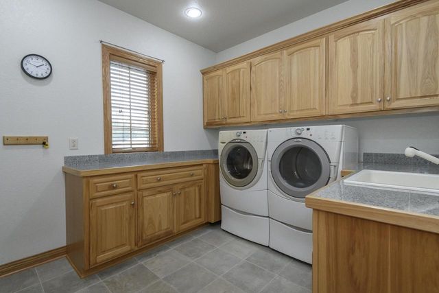 S103W22145 Kelsey AVENUE, Big Bend, WI 53103