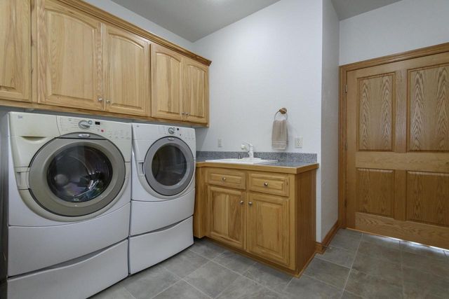 S103W22145 Kelsey AVENUE, Big Bend, WI 53103