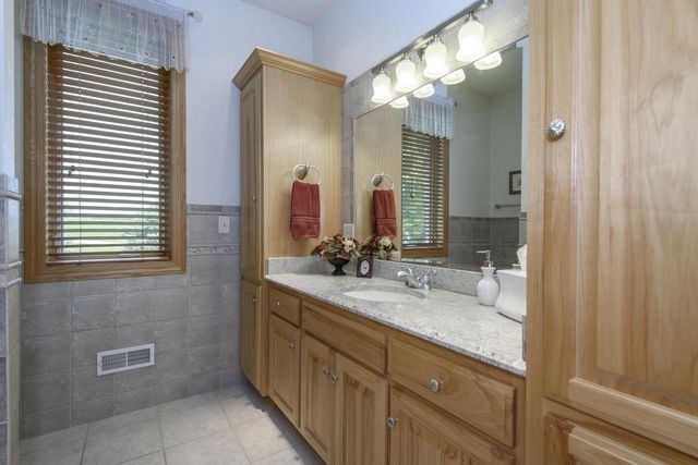S103W22145 Kelsey AVENUE, Big Bend, WI 53103