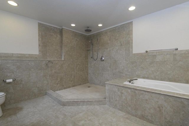 S103W22145 Kelsey AVENUE, Big Bend, WI 53103