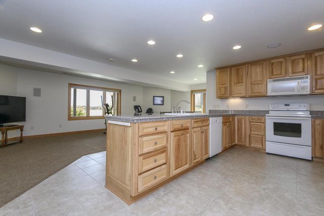 S103W22145 Kelsey AVENUE, Big Bend, WI 53103