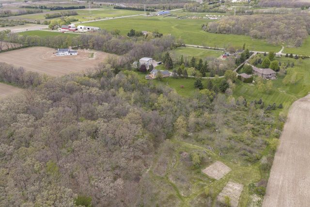 S103W22145 Kelsey AVENUE, Big Bend, WI 53103