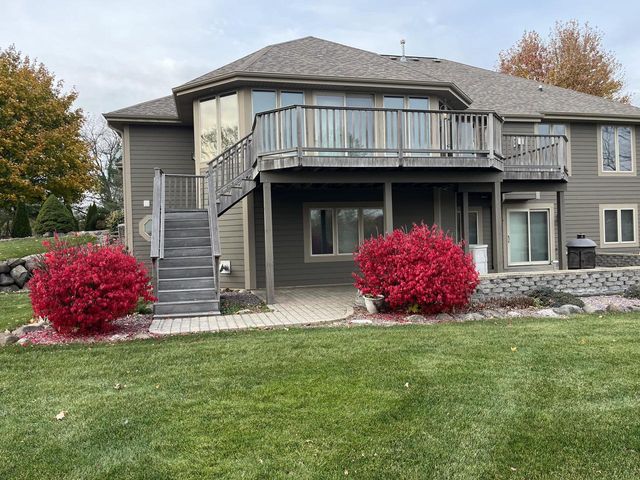 S103W22145 Kelsey AVENUE, Big Bend, WI 53103