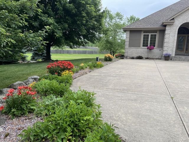 S103W22145 Kelsey AVENUE, Big Bend, WI 53103