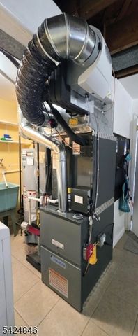 258 N Gaston Ave, Somerville Boro, NJ 08876