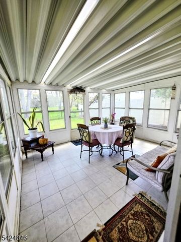 258 N Gaston Ave, Somerville Boro, NJ 08876