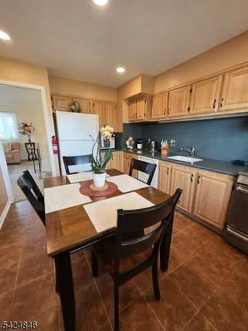 258 N Gaston Ave, Somerville Boro, NJ 08876