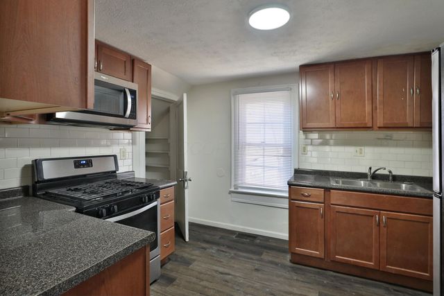 1562 Myrtle Avenue, Columbus, OH 43211