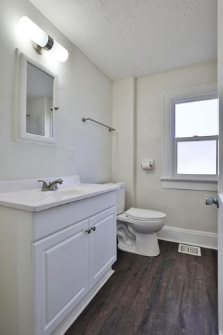 1562 Myrtle Avenue, Columbus, OH 43211