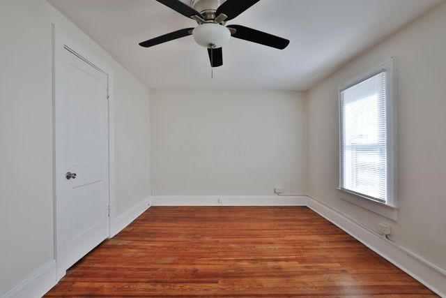 1562 Myrtle Avenue, Columbus, OH 43211