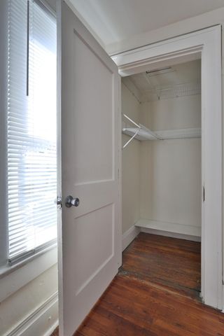 1562 Myrtle Avenue, Columbus, OH 43211