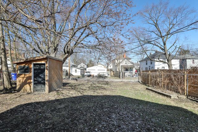 1562 Myrtle Avenue, Columbus, OH 43211