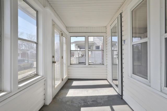 1562 Myrtle Avenue, Columbus, OH 43211