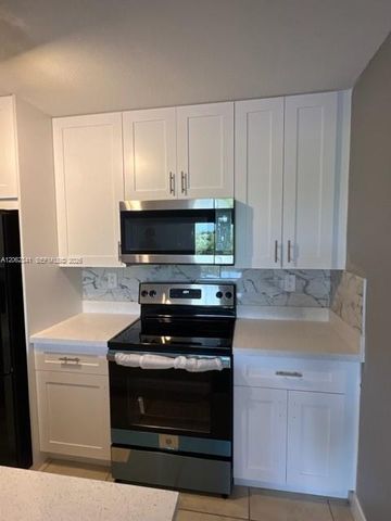 4400 W 16th Avenue 432, Hialeah, FL 33012