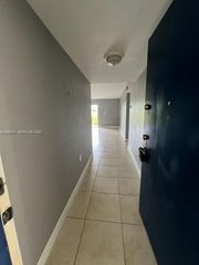 4400 W 16th Avenue 432, Hialeah, FL 33012