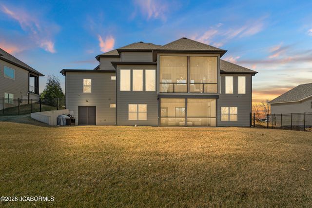 4530 STONINGTON COURT, Columbia, MO 65203