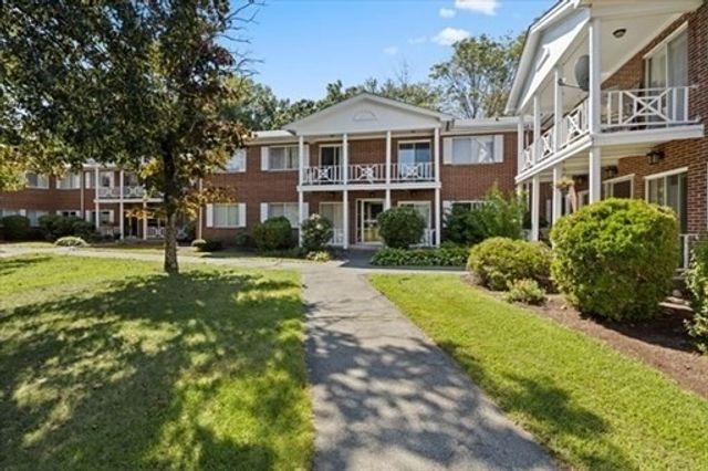 12 Bayberry Dr 2, Sharon, MA 02067