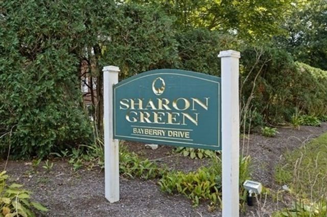 12 Bayberry Dr 2, Sharon, MA 02067