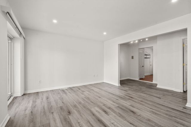 12 Bayberry Dr 2, Sharon, MA 02067