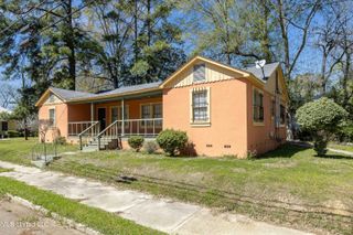 1326 Central Street, 26/28, Jackson, MS 39203