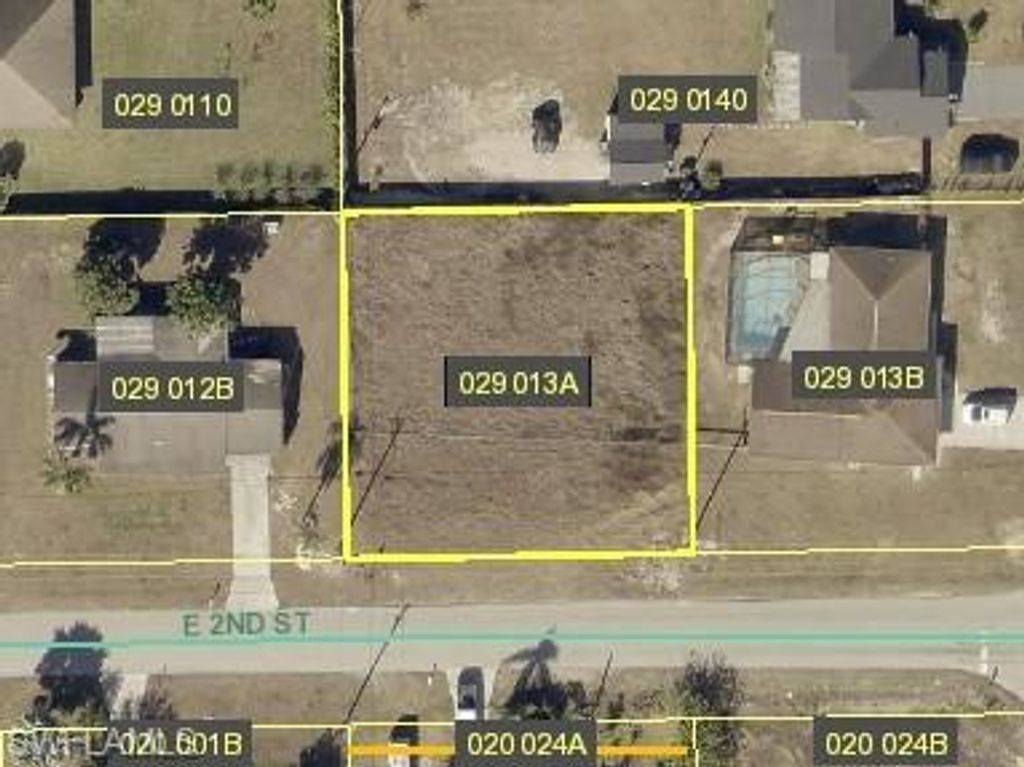 2705 E 2nd ST, LEHIGH ACRES, FL 33936 — exterior
