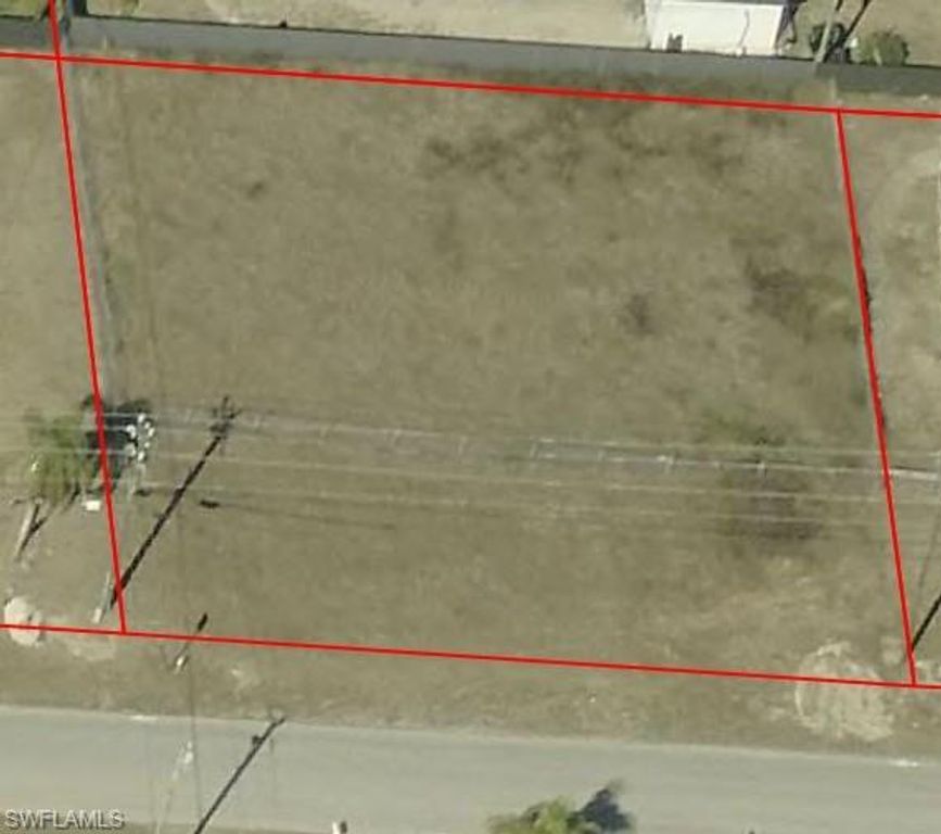 2705 E 2nd ST, LEHIGH ACRES, FL 33936 — photo 2