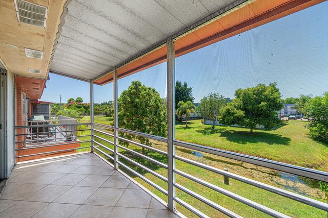 566 Saxony L, Delray Beach, FL 33446