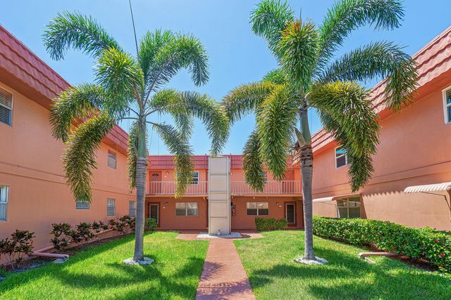 566 Saxony L, Delray Beach, FL 33446