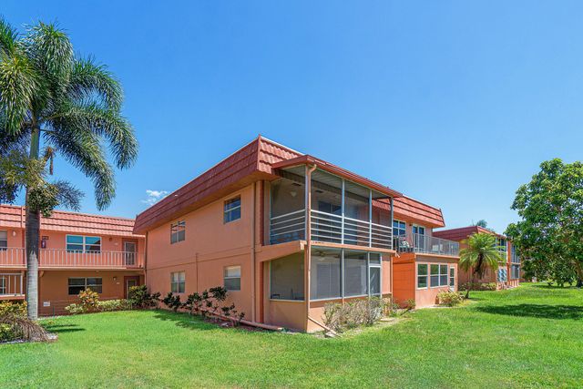 566 Saxony L, Delray Beach, FL 33446