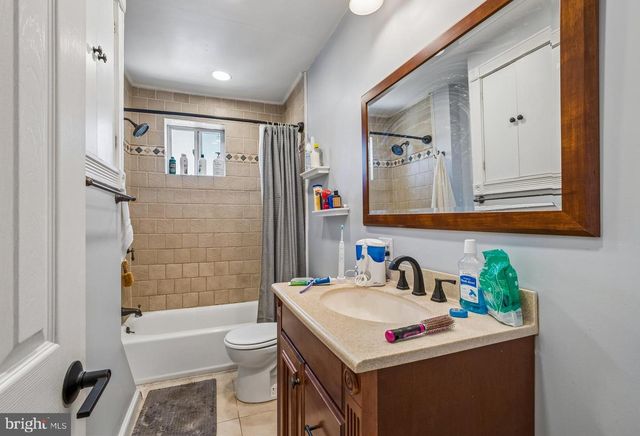 357 LEMONTE ST, Philadelphia, PA 19128