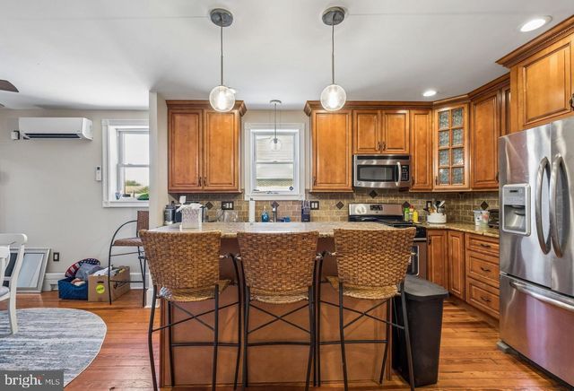357 LEMONTE ST, Philadelphia, PA 19128
