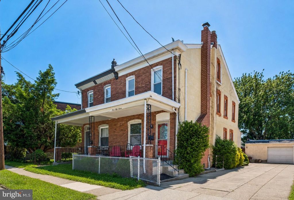 357 LEMONTE ST, Philadelphia, PA 19128